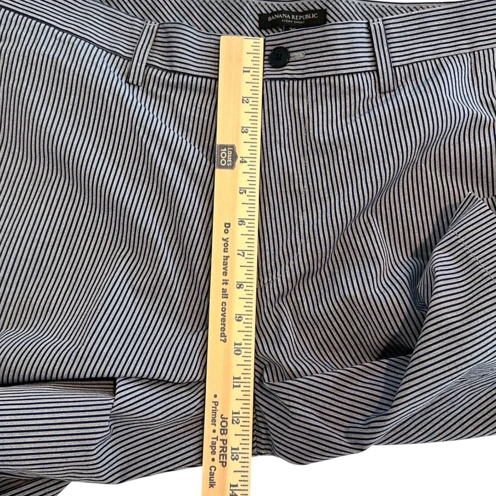 Banana Republic Aiden Chino Shorts Mens 38 Navy Blue Gray Striped Cotton‎ Casual